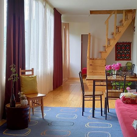 Village House 메스티아 외부 사진
